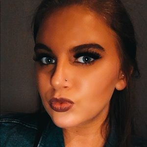 Meet your Posher, Shelby